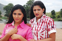Bhaja Bhajantrilu Movie Spicy Stills